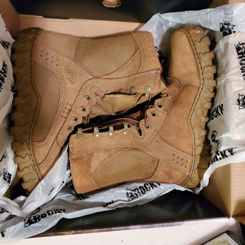 Army combat boots